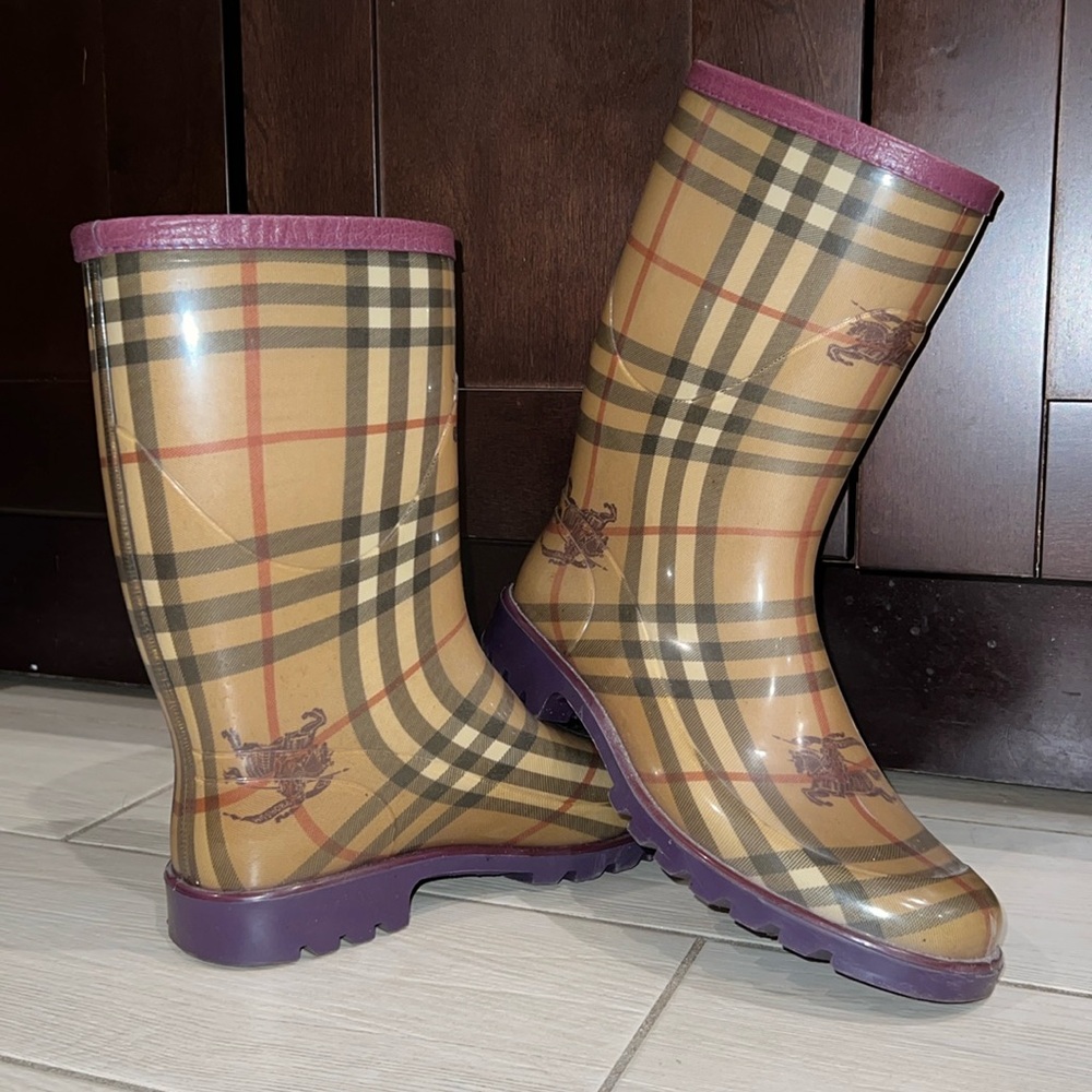 Burberry Rain boots Size 38